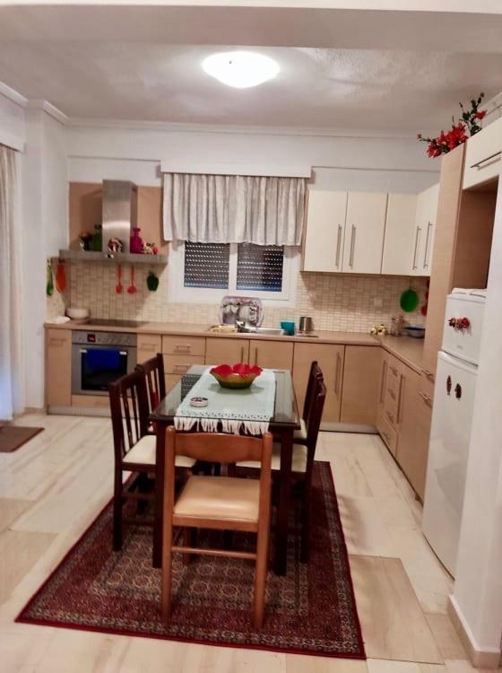Marys House , Lovely 2-Bedroom Apartment 塞萨洛尼基 外观 照片